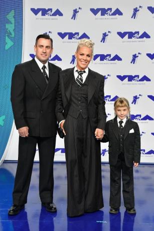 Best Dressed bei den VMAs 2017: Pink Hart & Familie