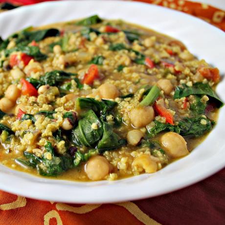 stufato di curry di verdure al cocco africano