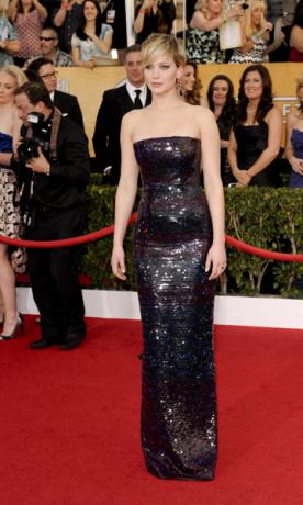 Jennifer Lawrence 2014 metų SAG apdovanojimų suknelė