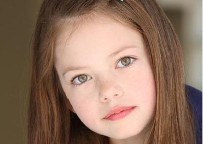 Mackenzie Foy som Renesmee