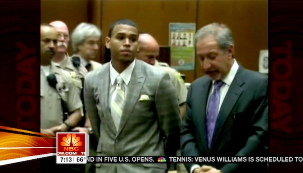 Chris Brown erhält wegen Körperverletzung eine Bewährungsstrafe.