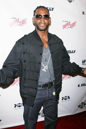 R. Kelly har 32 flere kapitler for Trapped in the Closet