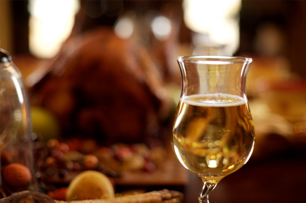 Thanksgiving-Truthahn und Wein