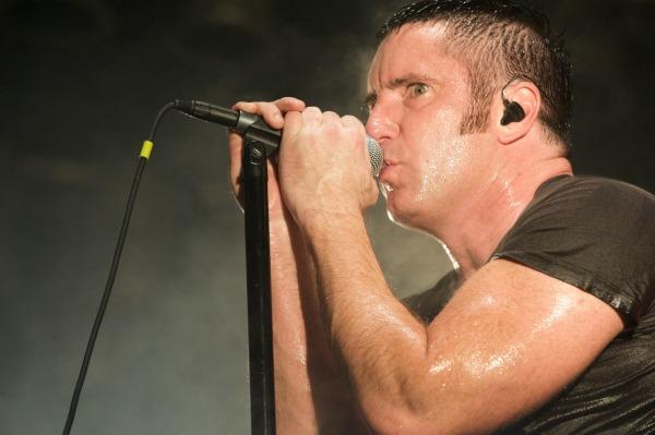 A Nine Inch Nails bemutatta új kislemezét " Came Back Haunted"
