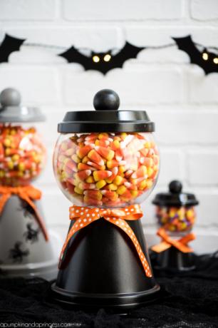 9 artesanatos de Halloween que são super fofos sem serem extravagantes: pote de doces