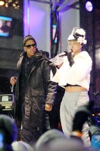 Jay-Z és Rihanna rockzik Carson Daly újévét