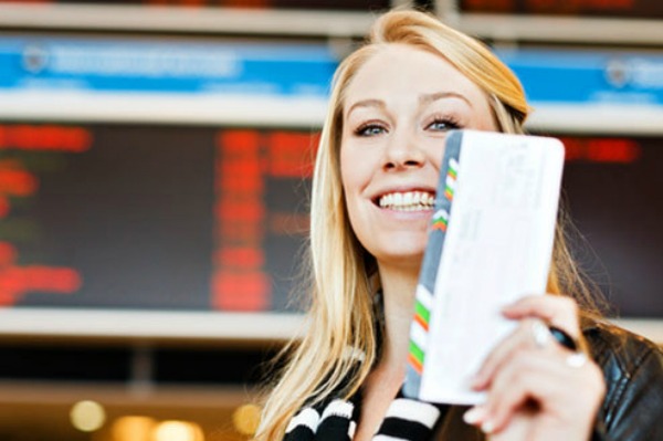 Mujer viajando sola