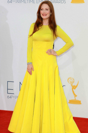 นักแสดงสาว จูเลียน มัวร์ ในงาน Primetime Emmy Awards ครั้งที่ 64