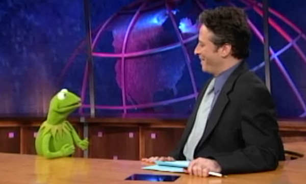 Jon Stewart med Kermit på Daily Show