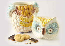 Wide-eyed cookie jar