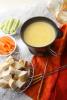 7 consejos de cocina para hacer fondue baja en grasas - SheKnows
