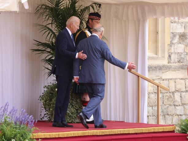 König Karl III. trifft den Präsidenten der Vereinigten Staaten auf Schloss Windsor
