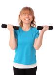 Ältere Frau trainiert mit Gewichten