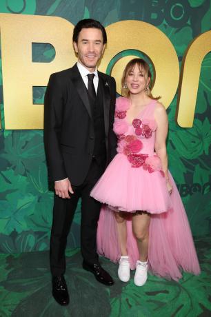 WEST HOLLYWOOD, CALIFORNIA - 12 DE SEPTIEMBRE: (L-R) Tom Pelphrey y Kaley Cuoco asisten a la recepción de nominados al Emmy de HBO HBO Max en San Vicente Bungalows el 12 de septiembre de 2022 en West Hollywood, California. (Foto de FilmMagicFilmMagic para HBO)