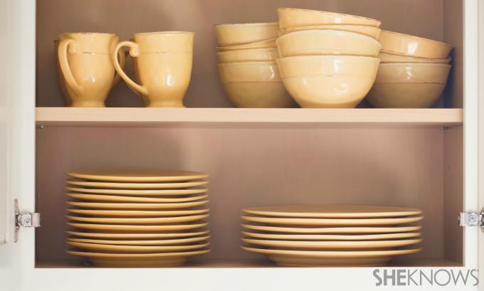 Tipp 7: Organisieren Sie Ihr Geschirr in Ihrer Küche