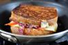 Készítse el a tökéletes grillezett sajtot 7 egyszerű lépésben - SheKnows