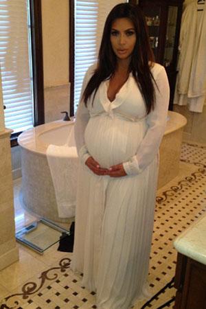 Těhotná Kim Kardashian