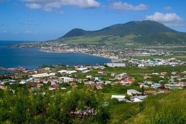 Vielflieger: Übernachten, essen und spielen auf St. Kitts