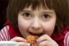 Debelost in otroci, ki jedo od doma - SheKnows