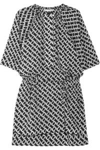 Stil Diane von Furstenberg u crno-bijelom printu lančića (net-a-porter.com, 200 USD)