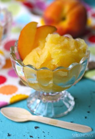  S'amuser en famille à faire du sorbet dans un sac 