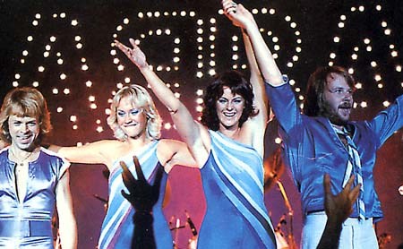 ABBA sluit zich aan bij de elite van de rock wanneer ze worden opgenomen in de Rock n' Roll Hall of Fame