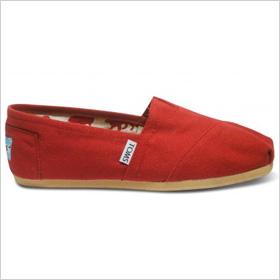 รองเท้าส้นแบนน่ารักจาก Toms