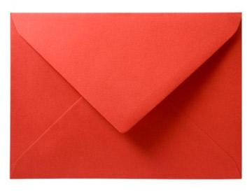 rød kuvert isoleret