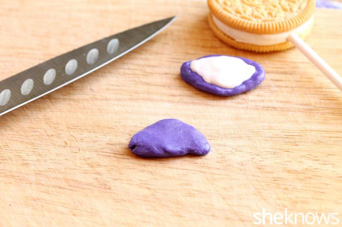 violet-taffy-cu-ochi-pentru-cookie