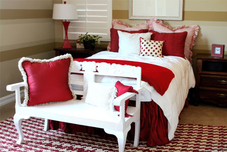 Rote Schlafzimmerdekoration
