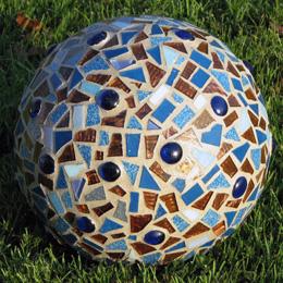Mozaiková zahradní koule