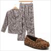 Comfortabele pyjama en bijpassende pantoffels – SheKnows