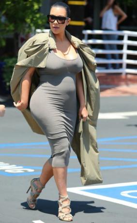 Babybauch der schwangeren Kim Kardashian