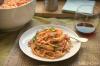 Linguini ar vistas gaļu un Parmezāna artišoka vaigu sārtuma mērces recepte - SheKnows