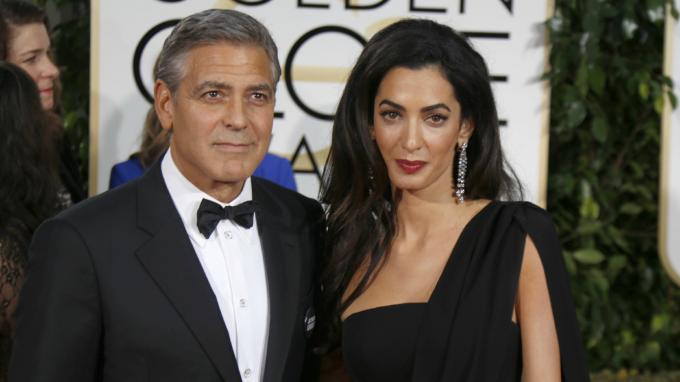 Amal i George Clooney na Złotych Globach 2015