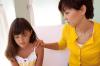Kako roditeljstvo putem veze olakšava odgoj djece - SheKnows