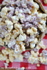 16 receptů na popcorn, které si můžete vychutnat během záchvatu Netflixu (a na co se dívat) - SheKnows