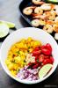 Jasné svěží chutě dělají z krevet a mangového salátu letní jídlo-SheKnows