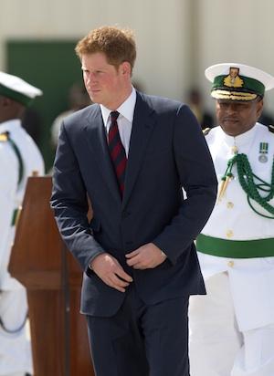 Le prince Harry triche lors de son voyage en Jamaïque.