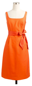 Oranje jurk van J. Bemanning