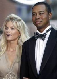 Tiger Woods dan istri Elin di saat-saat bahagia