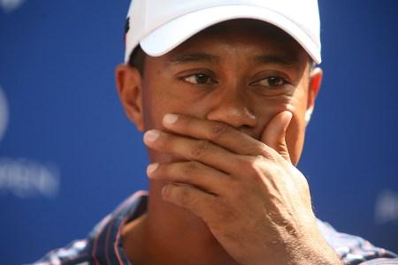 Tiger Woods tidak berbicara tentang kecelakaan akhir pekannya...itu urusannya!
