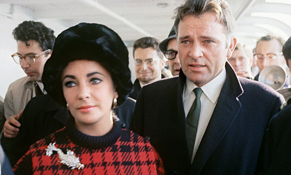 Elizabeth Taylor a její manžel Richard Burton