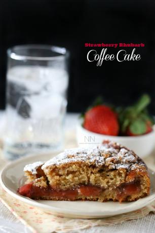 स्ट्रॉबेरी रूबार्ब कॉफ़ी केक
