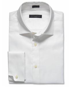 Een wit overhemd of chambray overhemd voor mannen