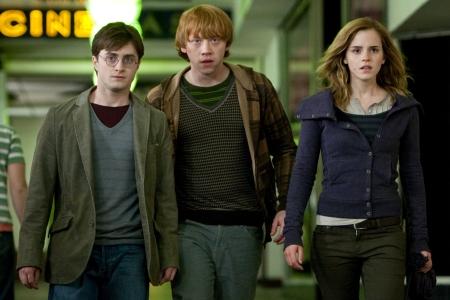 Daniel Radcliffe, Rupert Grint és Emma Watson a Harry Potterben és a Halál ereklyéiben