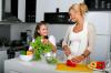 Kinder kochen – Bringen Sie ihnen bei, solange sie jung sind – SheKnows