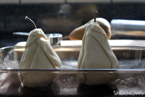 Gevulde en gebakken peer dumplings