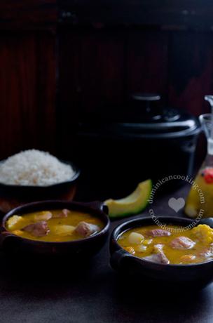 Stevige zeven vleesstoofpot (sancocho de siete carnes)