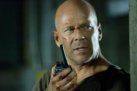 Bruce Willis w Szklanej pułapce 